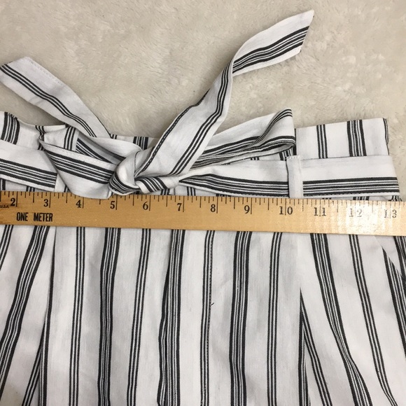 Forever 21 shorts - Picture 6 of 8